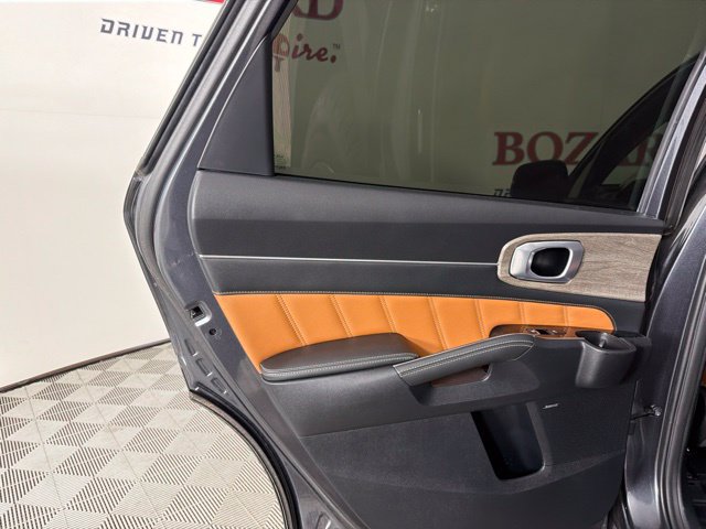 Used 2022 Kia Sorento SX Prestige w/ Rust Color Package AWD/4WD image 33