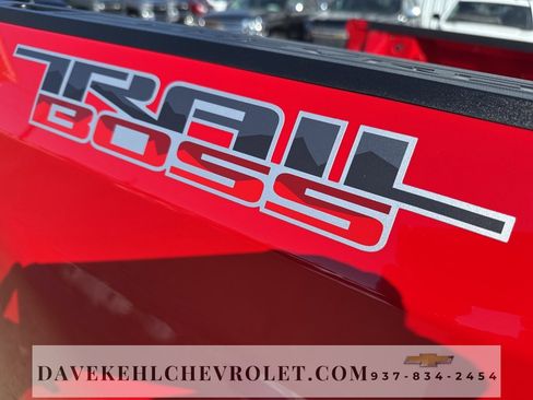 Used 2025 Chevrolet Silverado 1500 Custom Trail Boss image 38