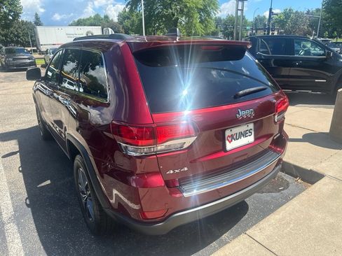 Used 2020 Jeep Grand Cherokee Limited AWD/4WD image 9