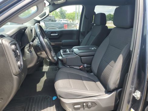 Used 2021 Chevrolet Silverado 1500 RST w/ Z71 Off-Road Package AWD/4WD image 6