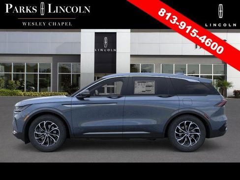 New 2026 Lincoln Nautilus Premier AWD/4WD image 3