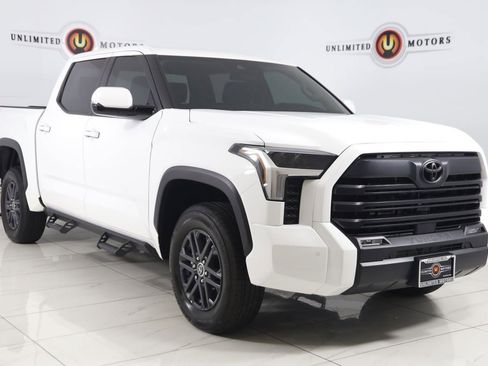 Used 2024 Toyota Tundra SR5 w/ SR5 Convenience Package AWD/4WD image 19