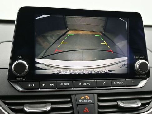 Used 2024 Nissan Altima 2.5 SR FWD image 20