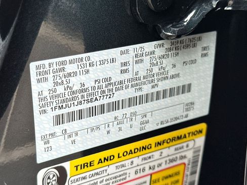 New 2025 Ford Expedition Active image 31