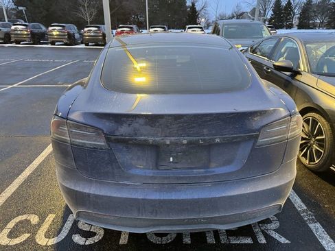 Used 2023 Tesla Model S Standard Range image 10