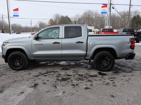 Used 2025 Chevrolet Colorado W/T w/ WT Custom Package image 25