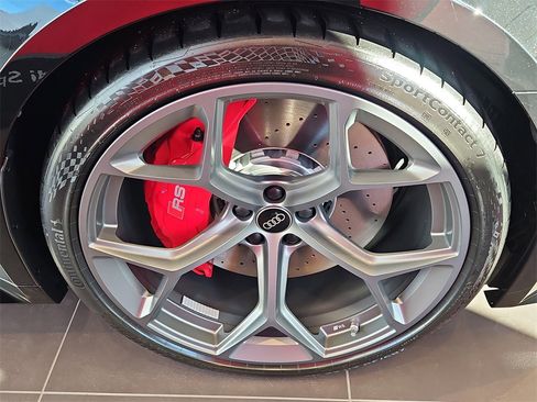 New 2026 Audi RS 6 performance image 3