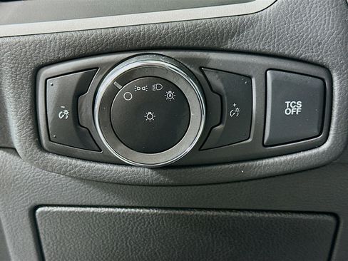 Used 2024 Ford Edge SEL image 17