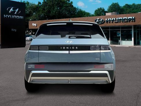 New 2026 Hyundai Ioniq 5 SE image 6