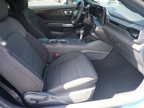 Used 2025 Ford Mustang Coupe RWD image 14
