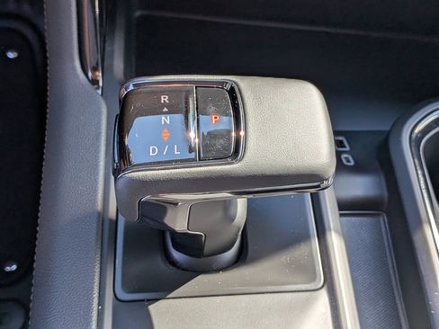 Used 2025 GMC Sierra 1500 AT4 image 22