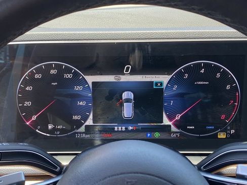 Used 2025 Mercedes-Benz GLE 450 4MATIC image 35