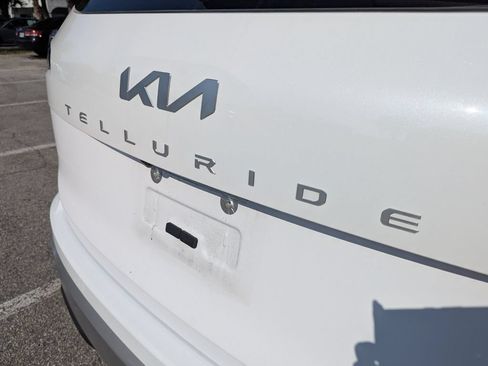Used 2024 Kia Telluride SX Prestige w/ Towing Package AWD/4WD image 15