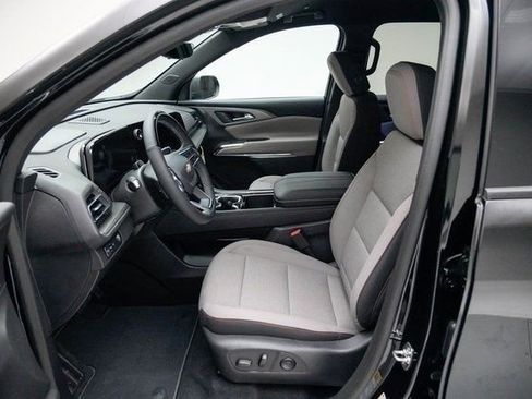 New 2026 Chevrolet Traverse LT w/ Enhanced Driving Package image 24