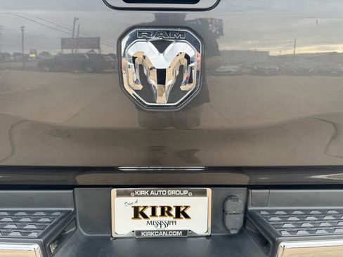 Used 2019 RAM 1500 Laramie image 13