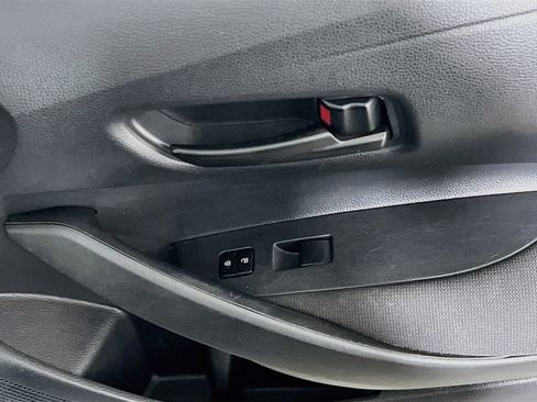 Used 2025 Toyota Corolla LE FWD image 31