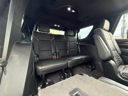 Used 2023 Cadillac Escalade Sport Platinum w/ LPO, ONYX Package AWD/4WD image 19