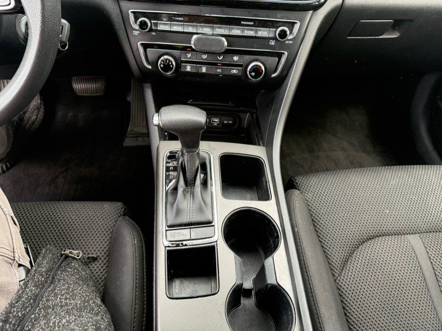 Used 2020 Kia Optima LX FWD image 16