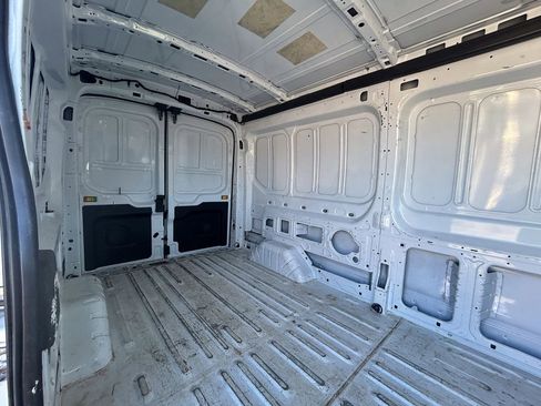 Used 2023 Ford Transit 250 Base image 13