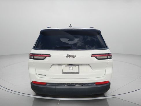 New 2025 Jeep Grand Cherokee L Altitude image 2