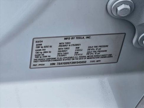 Used 2024 Tesla Model Y Performance image 26