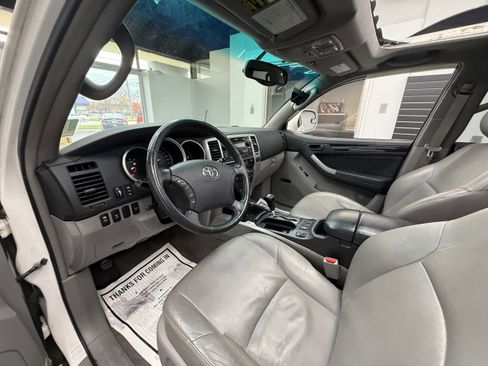 Used 2006 Toyota 4Runner Limited image 13