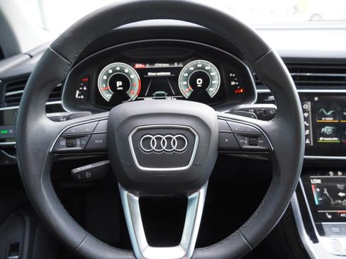 Used 2022 Audi Q7 3.0T Premium AWD/4WD image 17