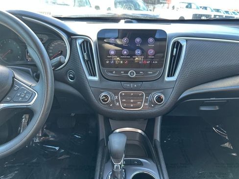 Used 2024 Chevrolet Malibu LT image 15