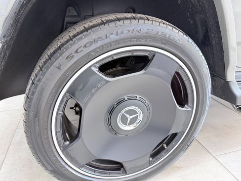 Used 2024 Mercedes-Benz G 63 AMG 4MATIC image 19