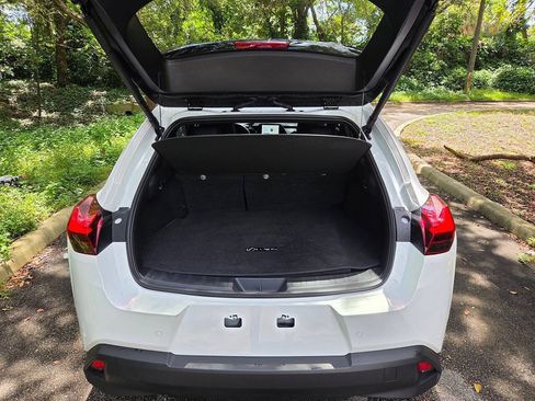 Used 2026 Lexus UX 300h FWD w/ Accessory Package (Z2) image 15