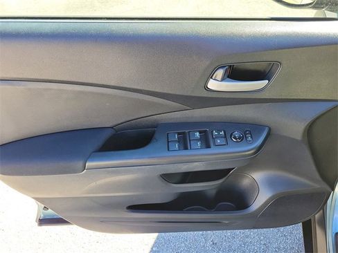 Used 2016 Honda CR-V SE image 17