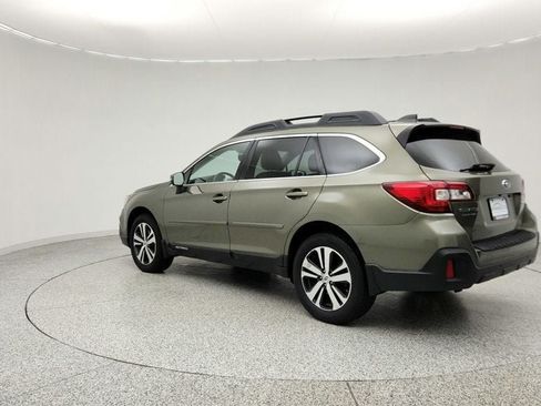 Used 2018 Subaru Outback 2.5i Limited AWD/4WD image 7