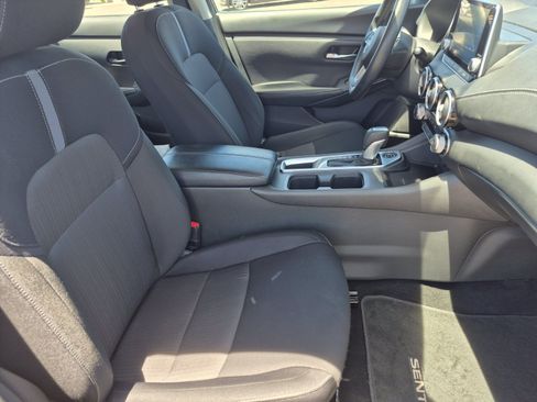 Used 2025 Nissan Sentra SV FWD image 22