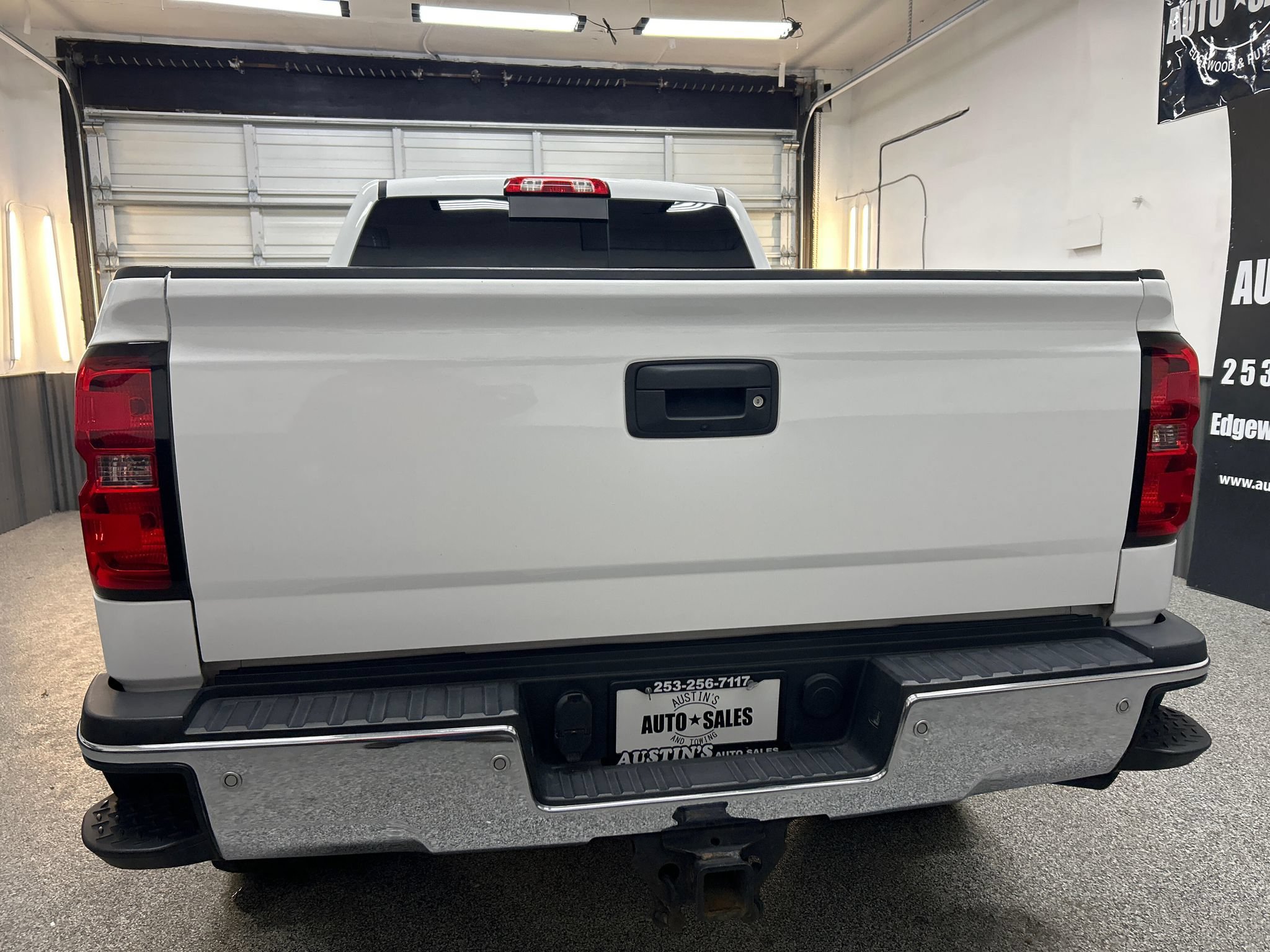 Used 2015 Chevrolet Silverado 2500 LTZ AWD/4WD image 5