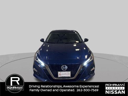 Certified 2020 Nissan Altima 2.5 SR FWD image 9
