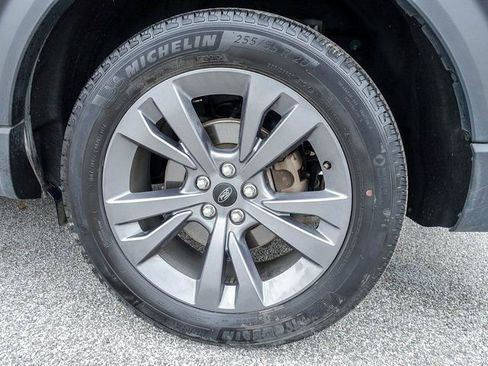 Used 2023 Ford Explorer XLT w/ Equipment Group 202A image 19