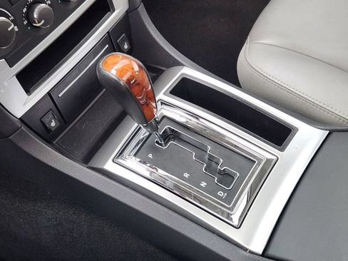 Used 2006 Chrysler 300 C w/ Sound Group II RWD image 20