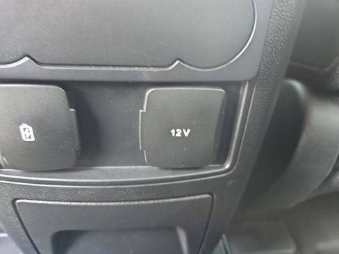 Certified 2024 Ford Explorer XLT AWD/4WD image 23