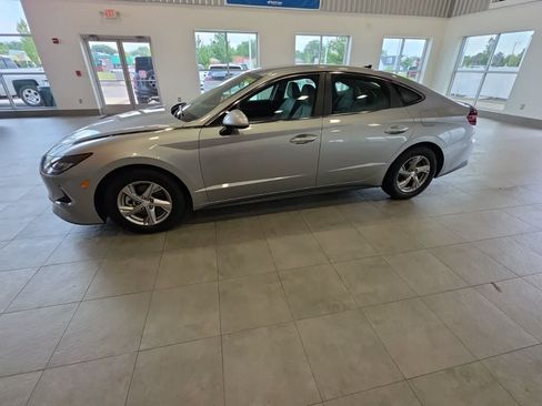 Used 2022 Hyundai Sonata SE FWD image 14