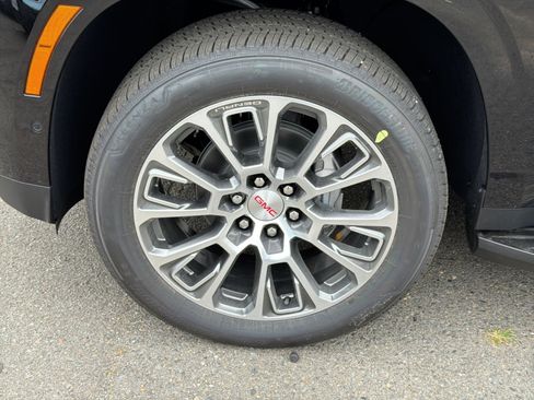 New 2026 GMC Yukon XL Denali AWD/4WD image 12
