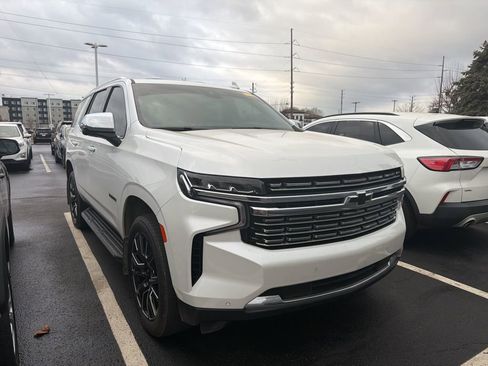 Used 2024 Chevrolet Tahoe Premier w/ Premium Package image 4