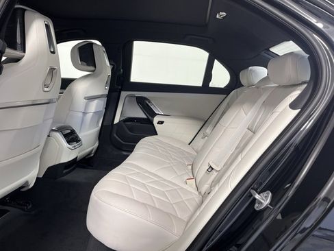 New 2026 BMW 740i xDrive image 19