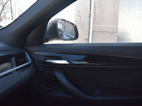 Used 2023 BMW X2 sDrive28i image 21