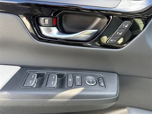 Used 2026 Honda CR-V EX-L image 15