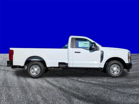 New 2026 Ford F250 XL image 3