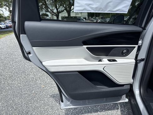 New 2026 Lincoln Nautilus Reserve w/ Jet Appearance Package AWD/4WD image 13