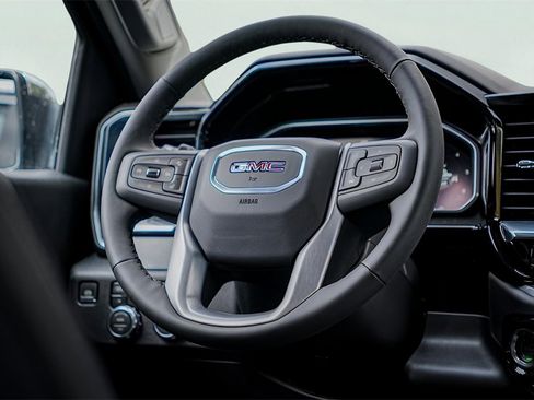 New 2026 GMC Sierra 1500 SLT image 23