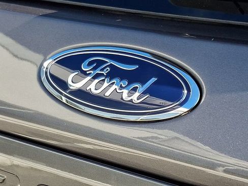 Used 2023 Ford Explorer XLT w/ Equipment Group 202A AWD/4WD image 30