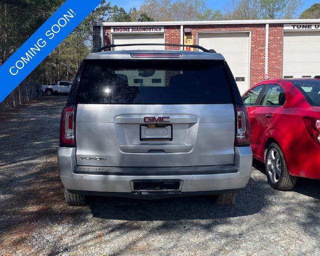 Used 2017 GMC Yukon SLT AWD/4WD image 8
