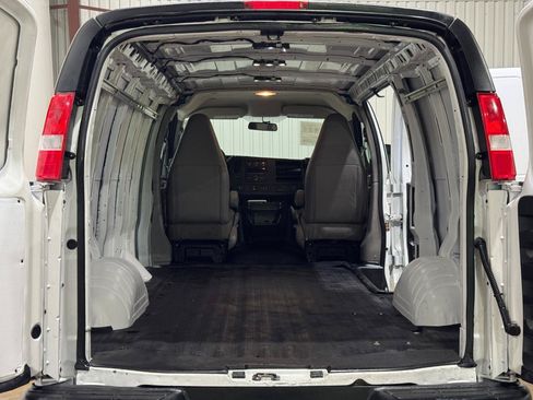 Used 2020 Chevrolet Express 2500 w/ Driver Convenience Package RWD image 30